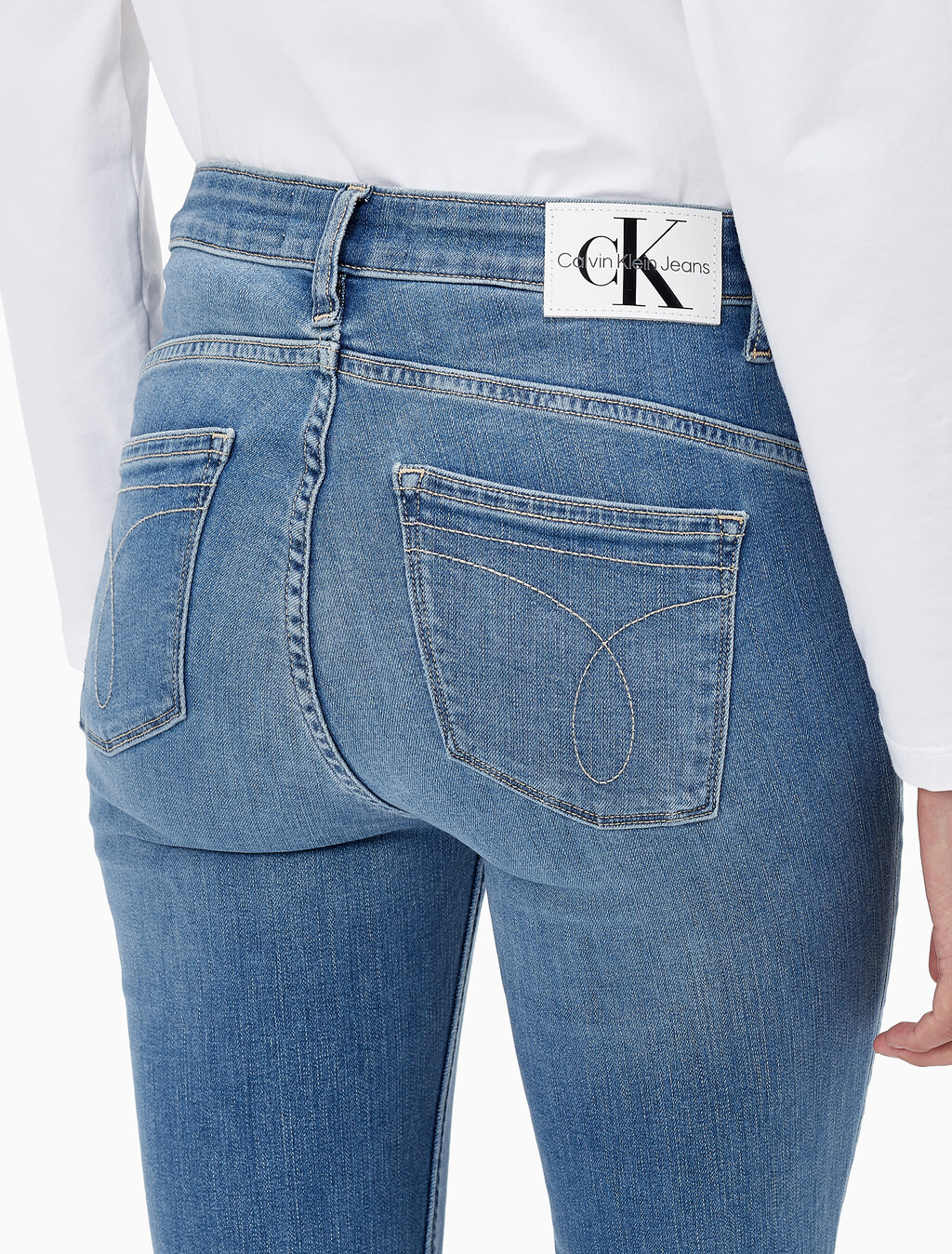 Buy 여성 하이라이즈 바디 슬림핏 부츠컷 미드블루 앵클 데님 in color MID BLUE BACK EMBRO