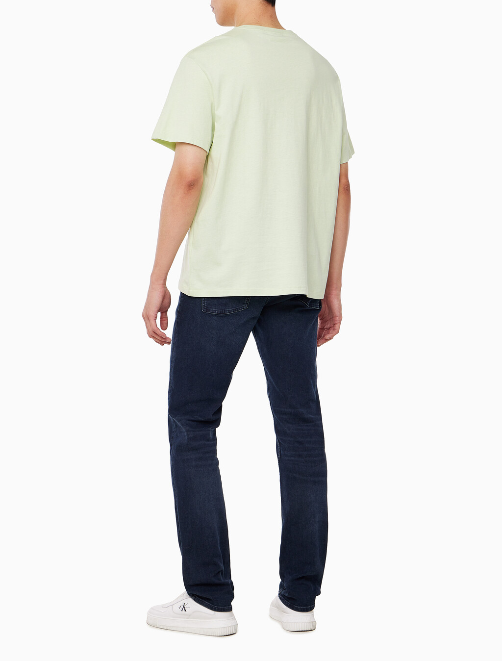 Buy 남성 레귤러핏 커브 바시티 로고 반팔 티셔츠 in color ALOE WASH