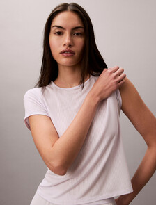 Buy 여성 모달 립 반팔 티 in color LIGHT PURPLE