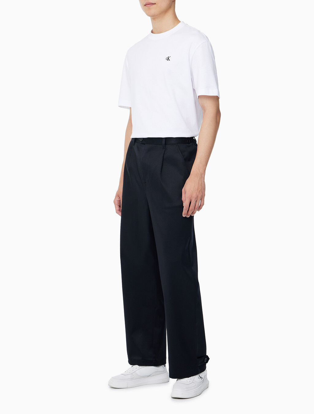 Buy 남성 90's 스트레이트핏 원턱 치노 팬츠 in color CK BLACK
