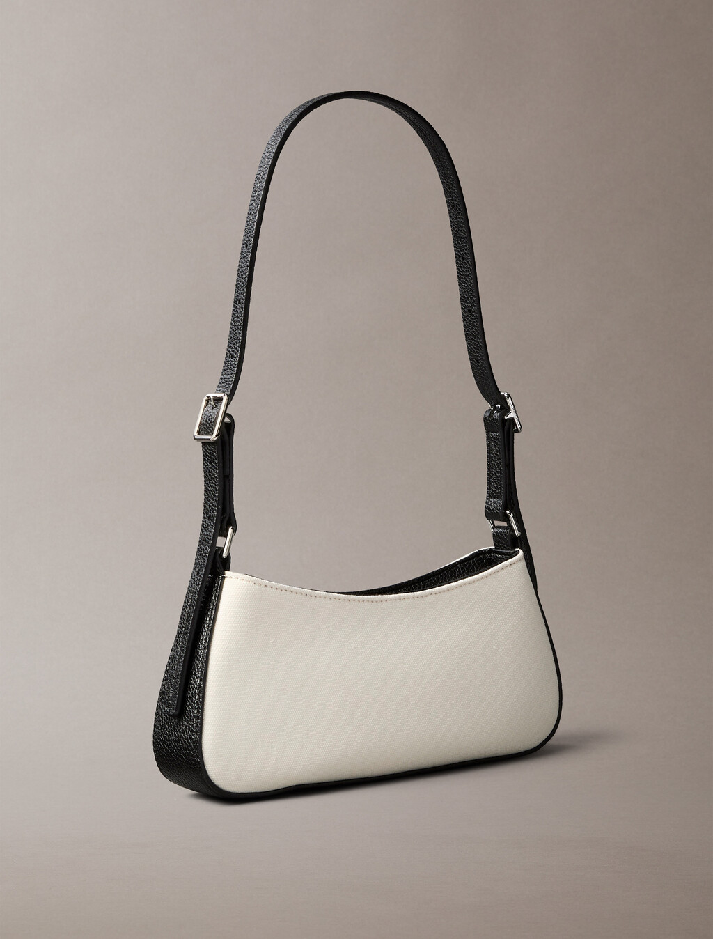 Buy 여성 하드웨어 모노그램 캔버스 스몰 숄더 백 in color Ivory
