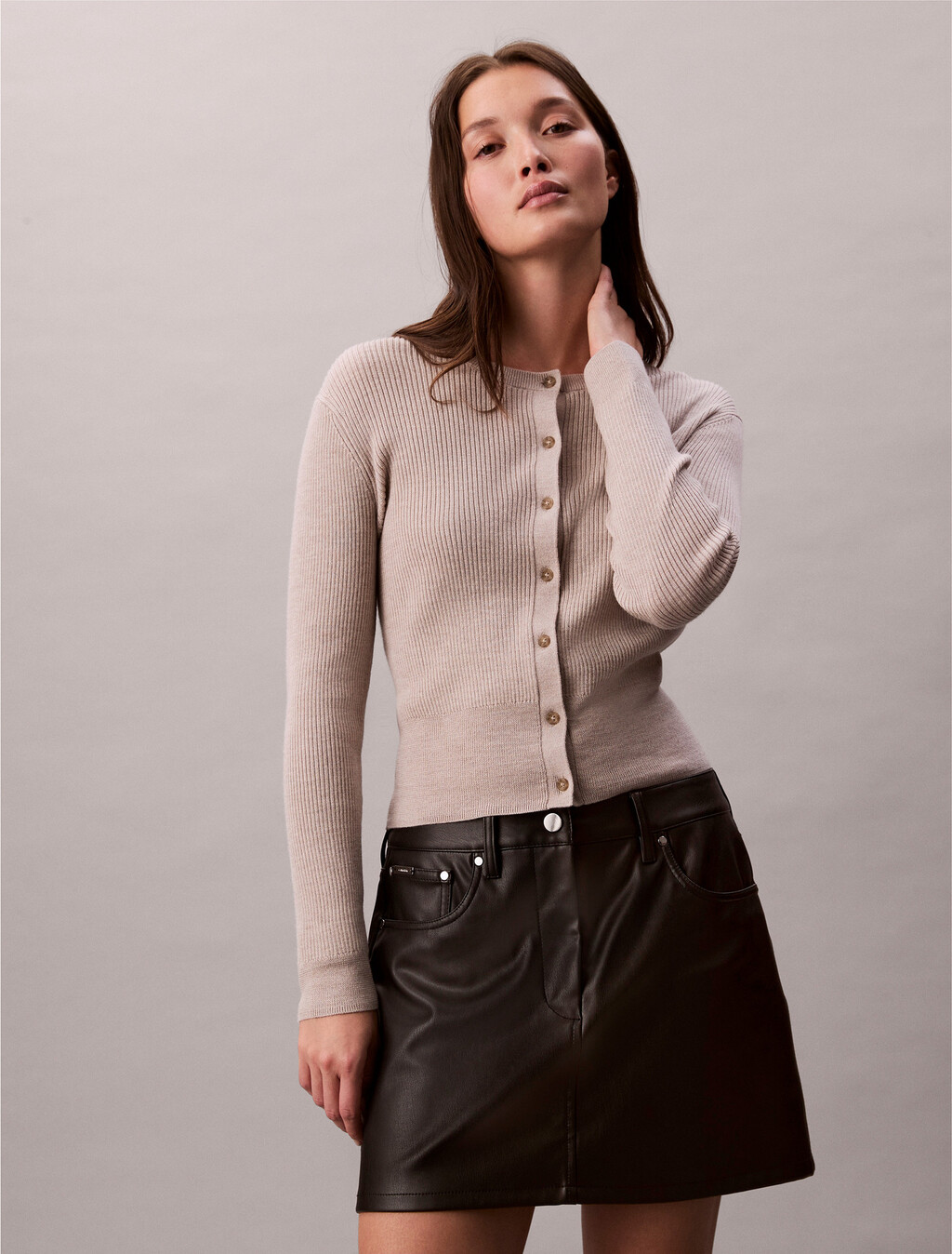 Buy 여성 울실크 크롭 가디건 in color White