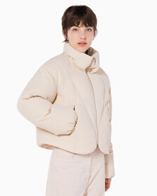 Buy 여성 패커블 울트라 라이트 다운 in color PINK BEIGE