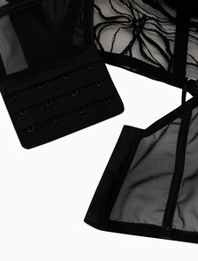 Buy 여성 CK 블랙 플로럴 레이스 AF 발코넷 in color BLACK