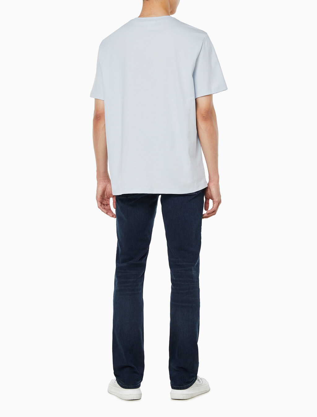 Buy 남성 레귤러핏 히어로 모노그램 로고 반팔 티셔츠 in color LIGHT BLUE