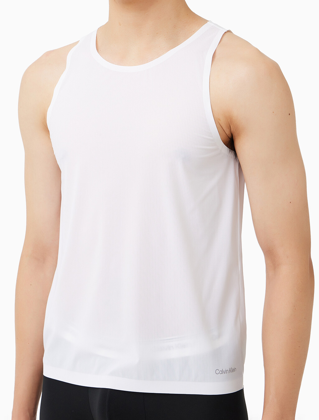 Buy 남성 CK 블랙 인비져블 메쉬 탱크탑 in color WHITE