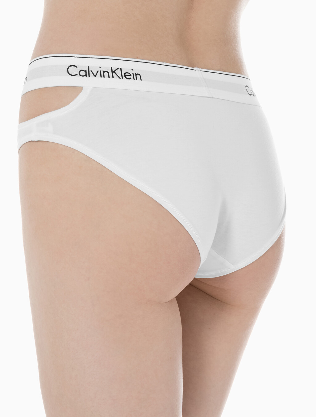 Buy 여성 모던 코튼 디컨스트럭티드 비키니 팬티 in color WHITE