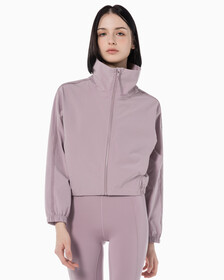 Buy 여성 리플렉티브 로고 레귤러 핏 윈드브레이커 in color GRAY ROSE