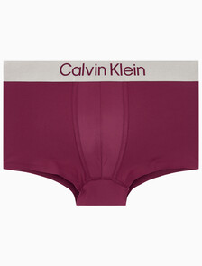 Buy 남성 브러시드 마이크로파이버 스트레치 로우 라이즈 트렁크 in color Dark Pink
