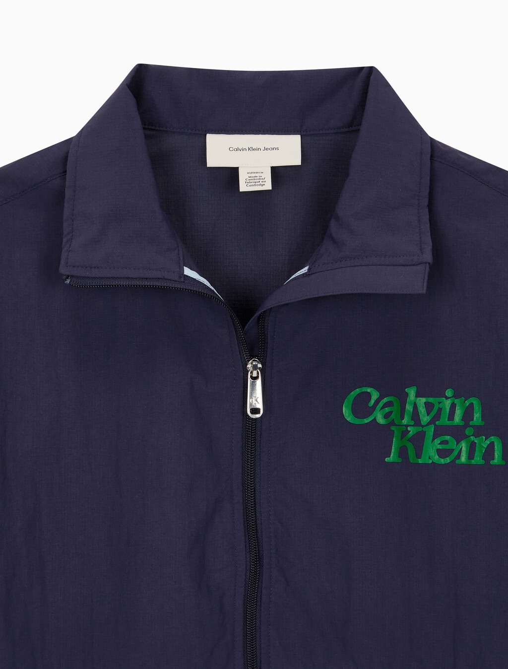 Buy 여성 컬러블락 나일론 풀오버 자켓 in color ECLIPSE / CASHMERE BLUE