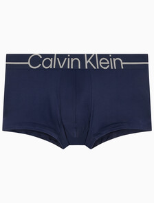 Buy 남성 뉴 사인 로고 로우 라이즈 트렁크 in color BLUE SHADOW