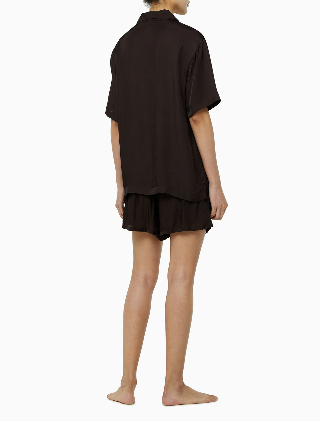 Buy 여성 퓨어쉰 숏 슬리브 탑 in color BLACK