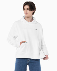 Buy 남성 아카이브 릴렉스핏 CK 스몰 로고 기모 후디 in color BRILLIANT WHITE