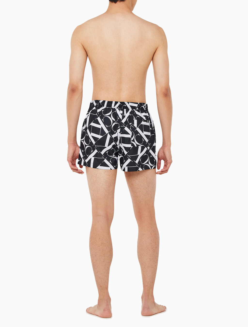 Buy 남성 CKJ 모노그램 스윔 쇼츠 in color METAL