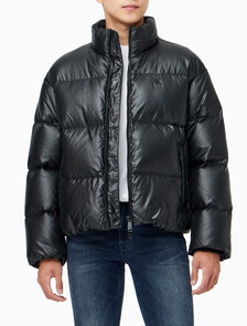 Buy 남녀공용 스탠드 카라 글로시 다운 푸퍼 자켓 in color CK BLACK