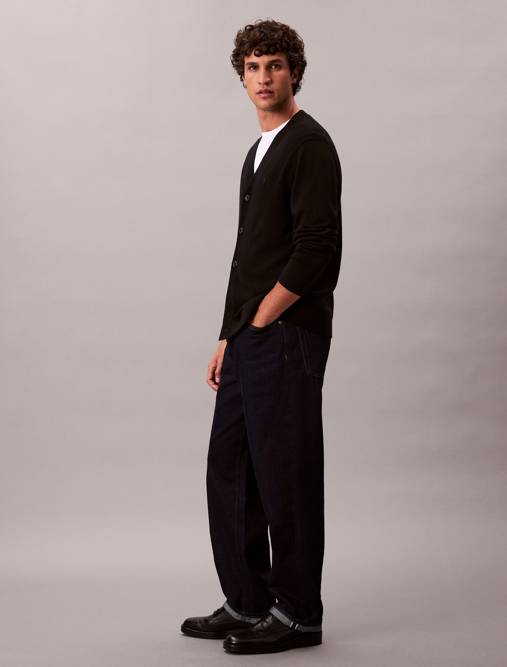 Buy 남성 메리노 울 스웨터 가디건 in color BLACK