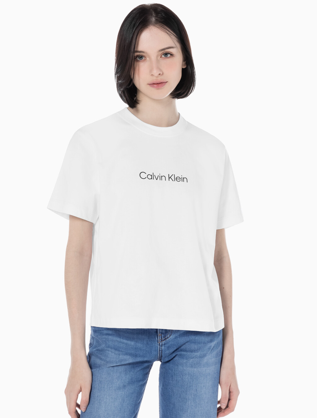 Buy 여성 릴렉스드 스탠다드로고 크루넥 반팔 티셔츠  in color BRILLIANT WHITE