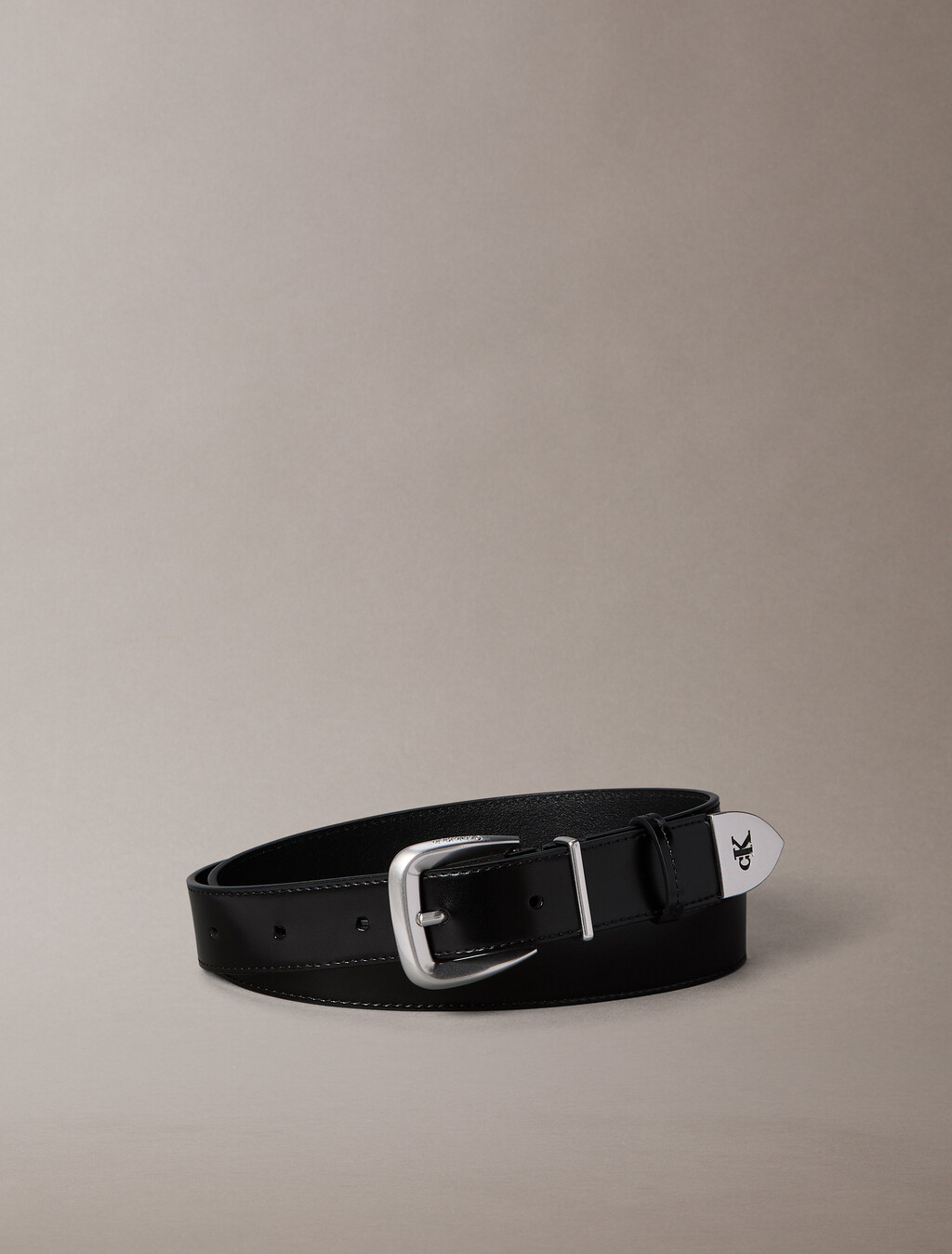 Buy 여성 하드웨어 엔드팁 버클 벨트 30mm in color Ck Black / Antique Nickel