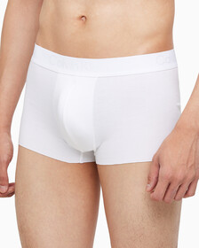 Buy 남성 CK 블랙 코튼 싱글 트렁크 in color WHITE