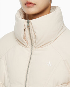 Buy 여성 패커블 울트라 라이트 다운 in color PINK BEIGE