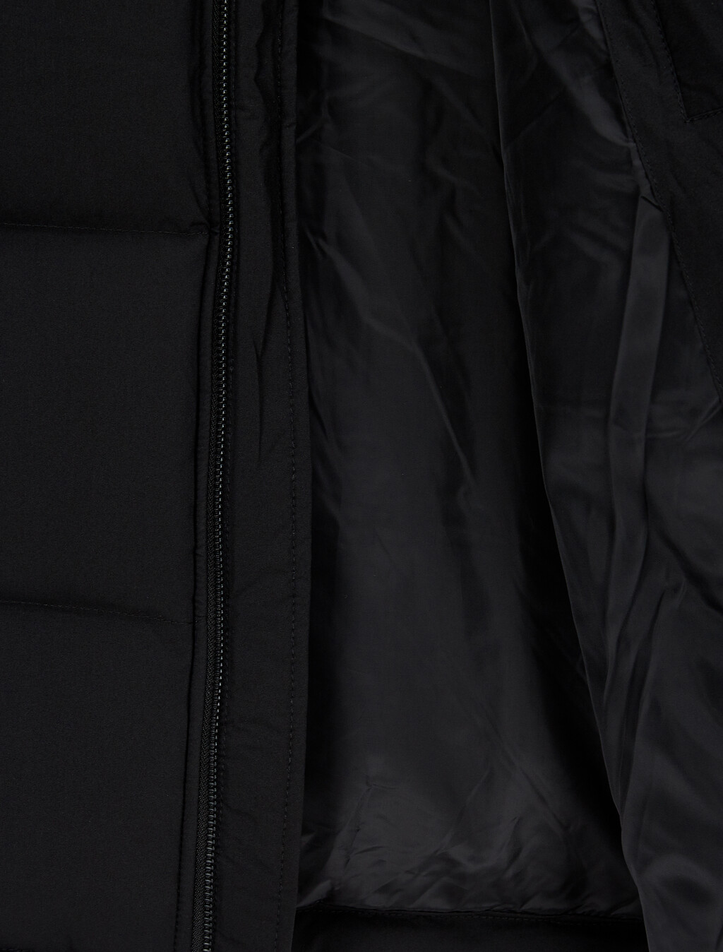 Buy 남성 레귤러핏 스탠드 카라 숏 다운 푸퍼 재킷 in color CK BLACK