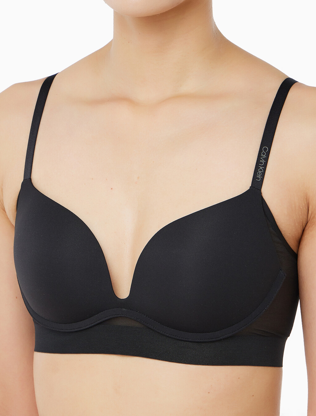 Buy 여성 인비져블 NSE 메쉬 AF 푸쉬업 플런지 in color BLACK