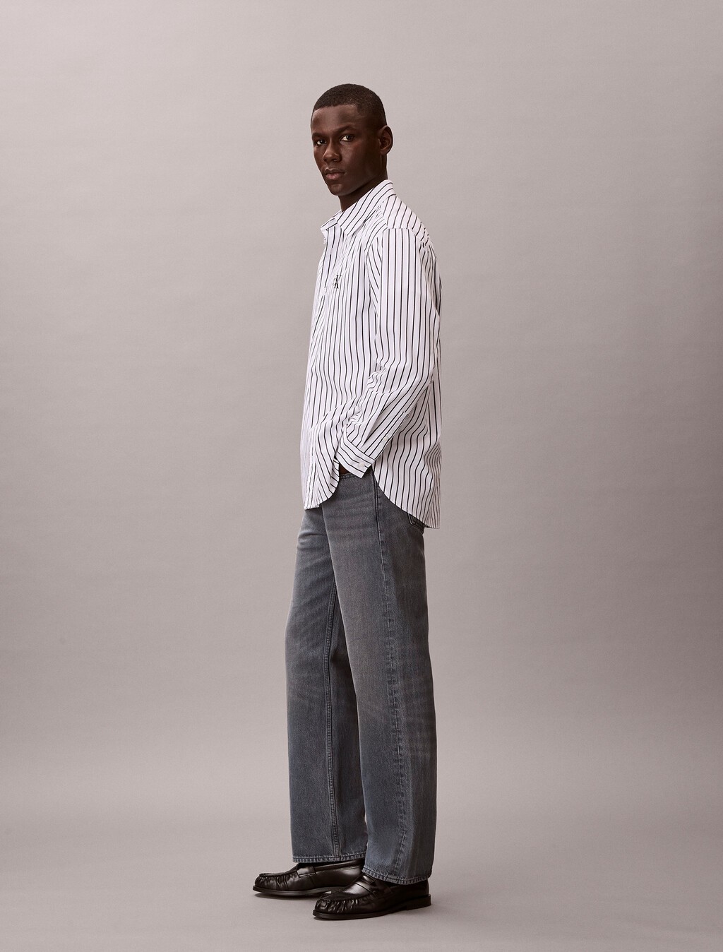 Buy 남성 스트라이프 워시드 팝플린 릴렉스 셔츠 in color BRILLIANT WHITE