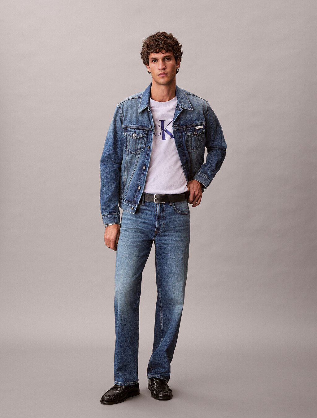 Buy 90S 스트레이트핏 진 in color Mid blue