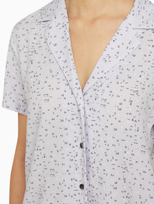 Buy 여성 우븐 비스코스 숏 슬리브 탑 in color LAVENDER