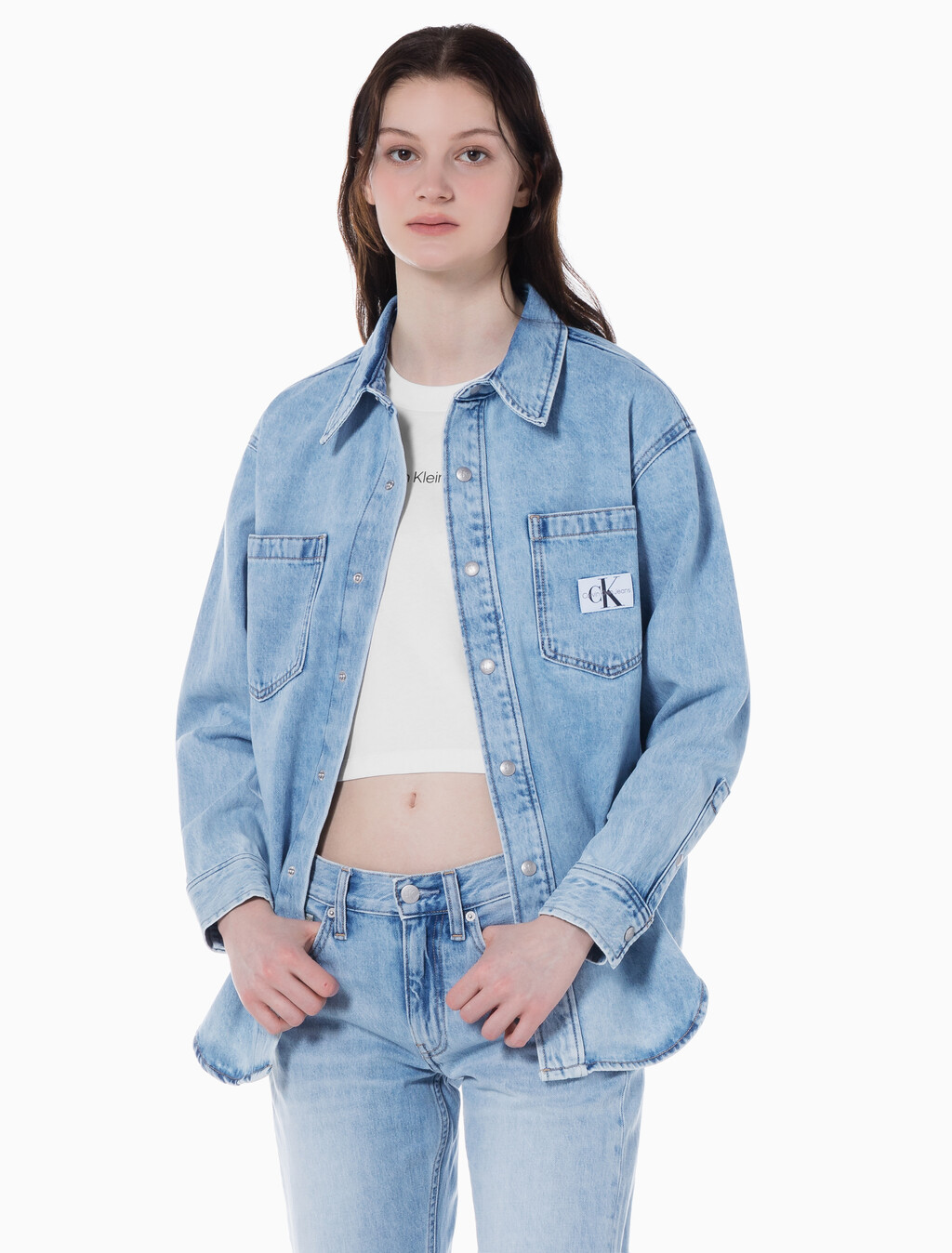 Buy 여성 오버사이즈 데님 셔츠 in color CHALKY BLUE