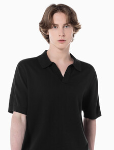 Buy 남성 토널 블로킹 폴로 반팔 티셔츠 in color CK BLACK