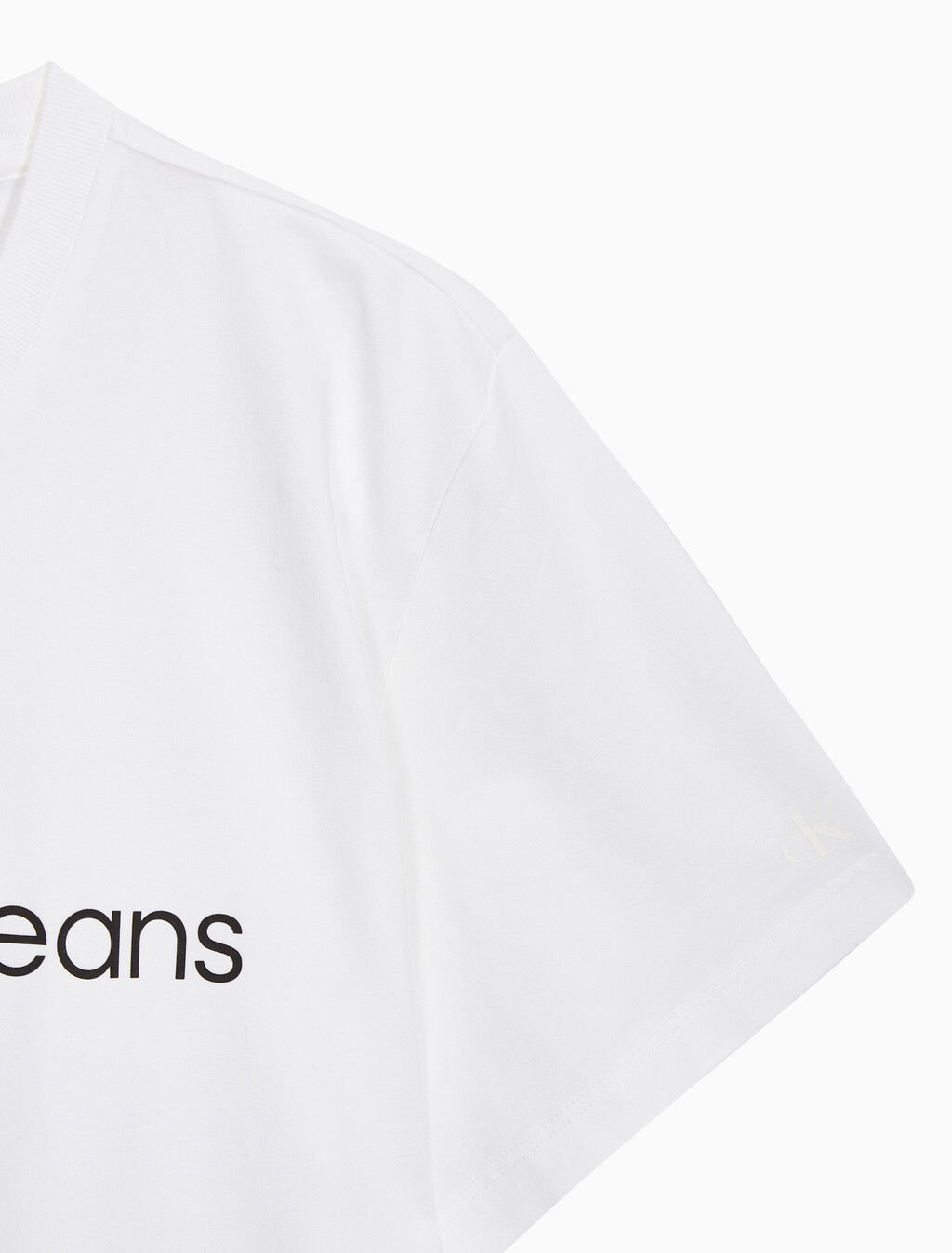 Buy 남성 레귤러핏 인스티튜셔널 로고 반팔 티셔츠 in color BRIGHT WHITE