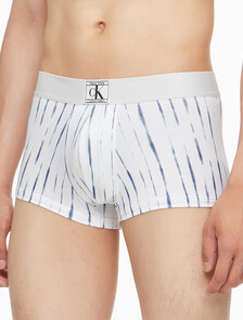 Buy 남성 CK 1996 마이크로 싱글 로우 라이즈 드로즈 in color SHIBORI STRIPE PRINT_ROYAL IRIS