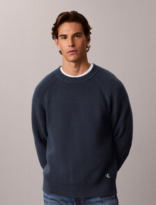 Buy 남성 울 블렌드 래글런 크루넥 스웨터 in color DARK SAPPHIRE