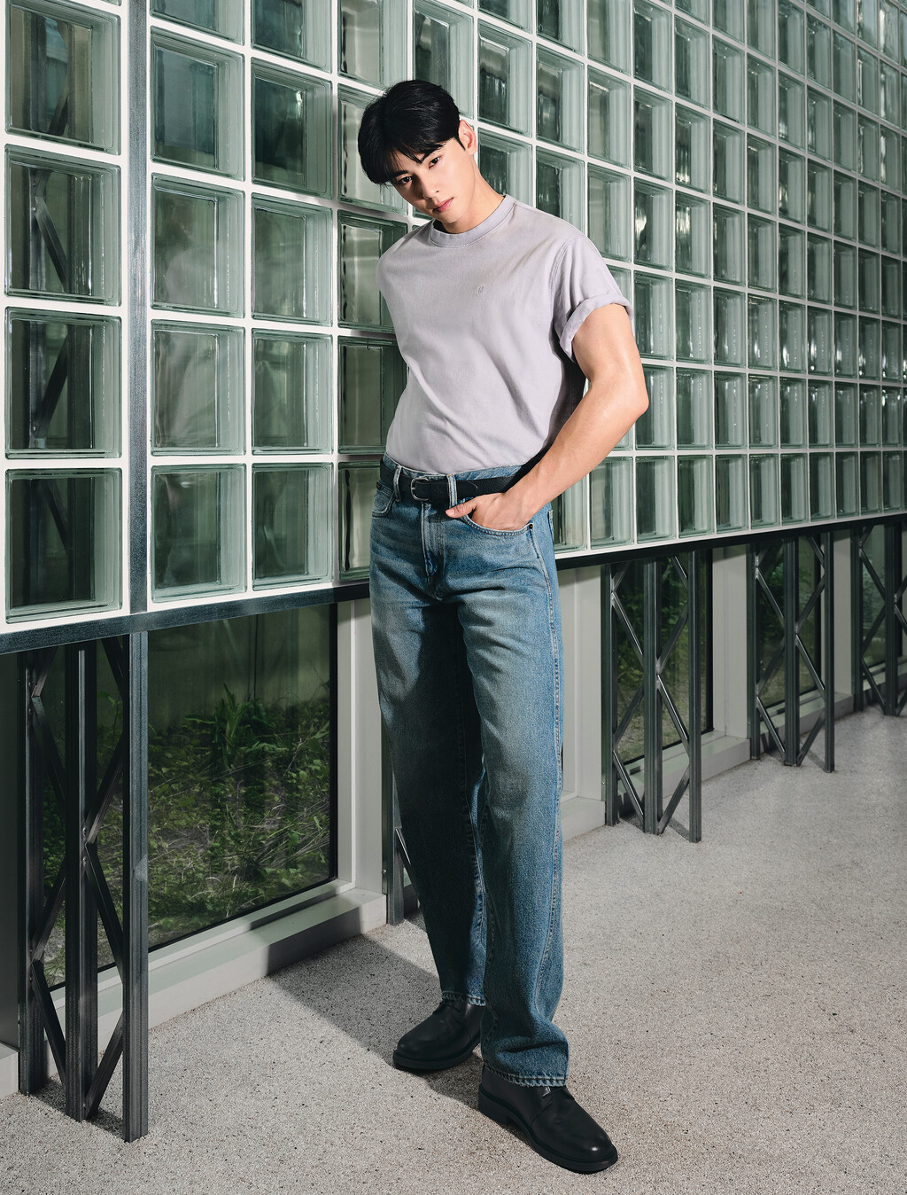 Buy 남성 릴렉스핏 저지 워시 반팔 티셔츠 in color LILAC GRAY