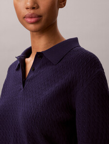 Buy 여성 우븐라벨 크롭드 케이블 스웨터 in color Evening Blue