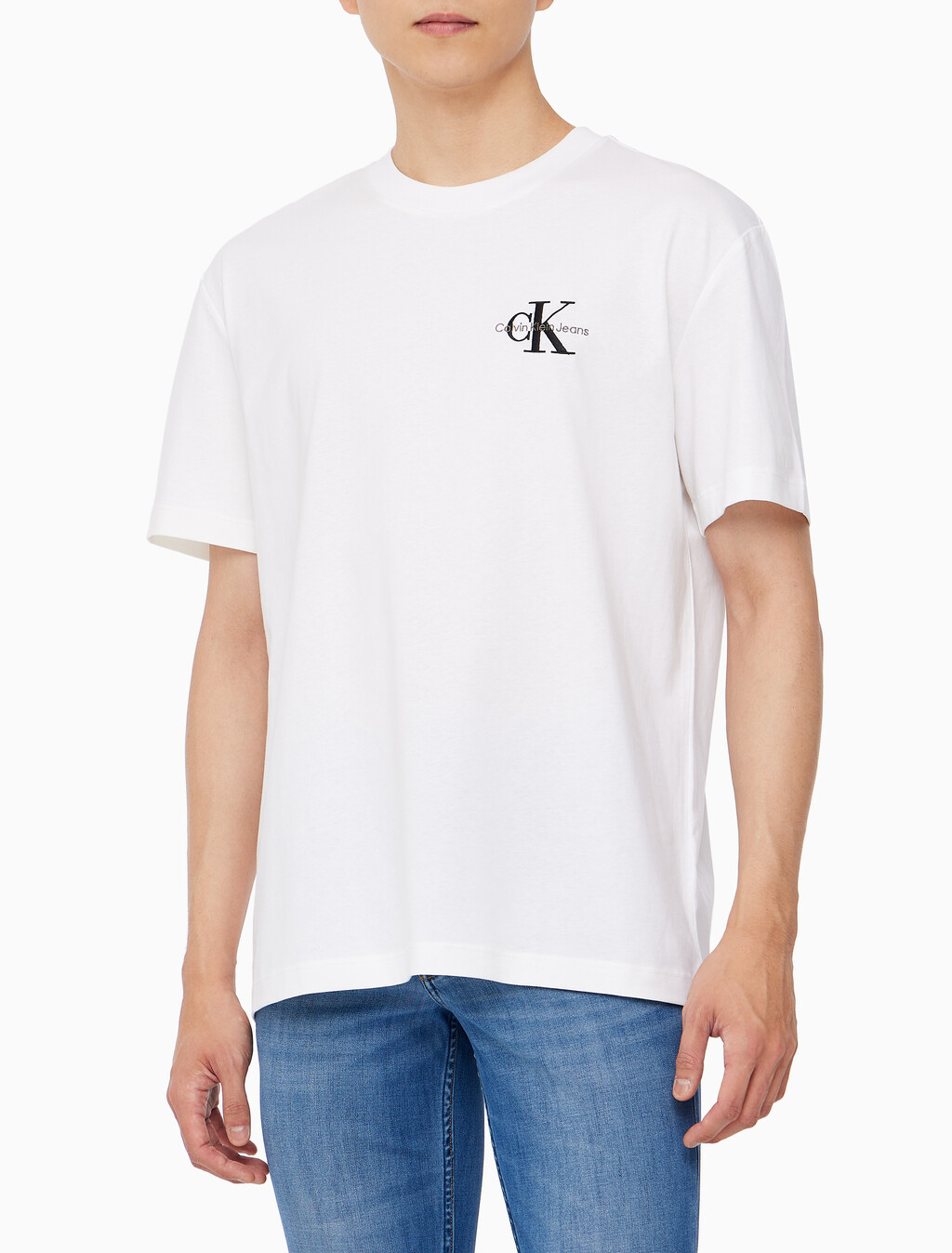Buy 남성 릴렉스핏 엠보싱 로고 반팔 티셔츠 in color BRIGHT WHITE