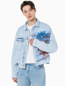 Buy 남성 오버사이즈핏 박시 크롭 데님 재킷 in color CHALKY BLUE