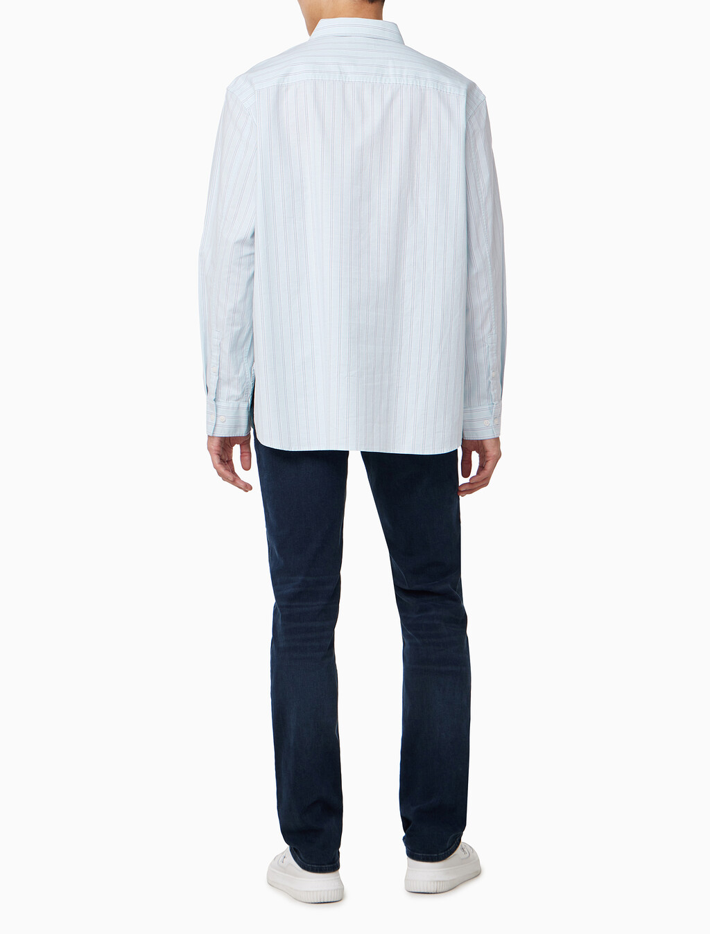 Buy 남성 릴렉스핏 옥스포드 스트라이프 셔츠 in color LIGHT BLUE