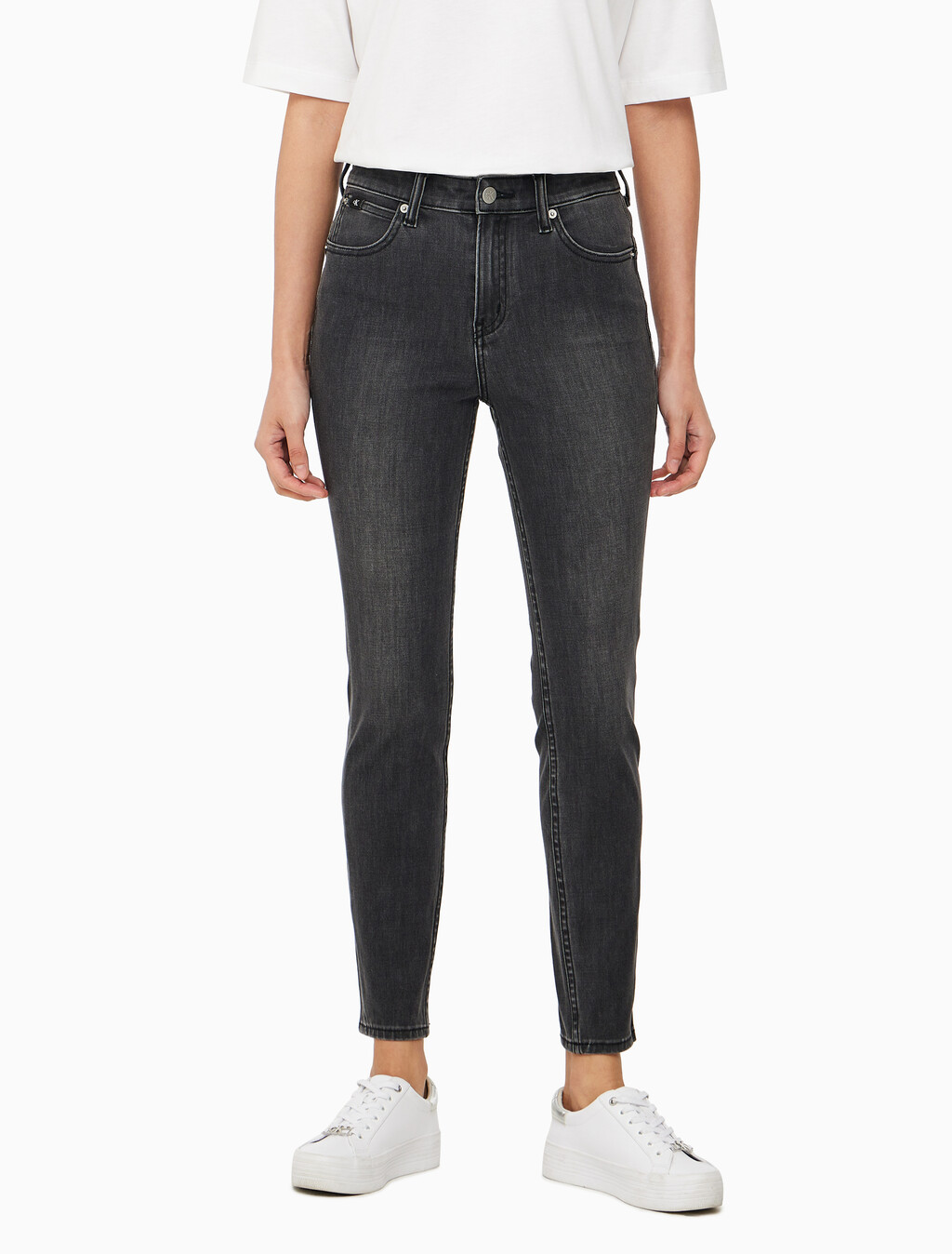 Buy 여성 하이라이즈 스키니핏 앵클 블랙 37.5 기능성 데님 in color WASHED BLACK LOGO LACE