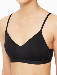 Buy 여성 폼투바디 브라렛 in color BLACK
