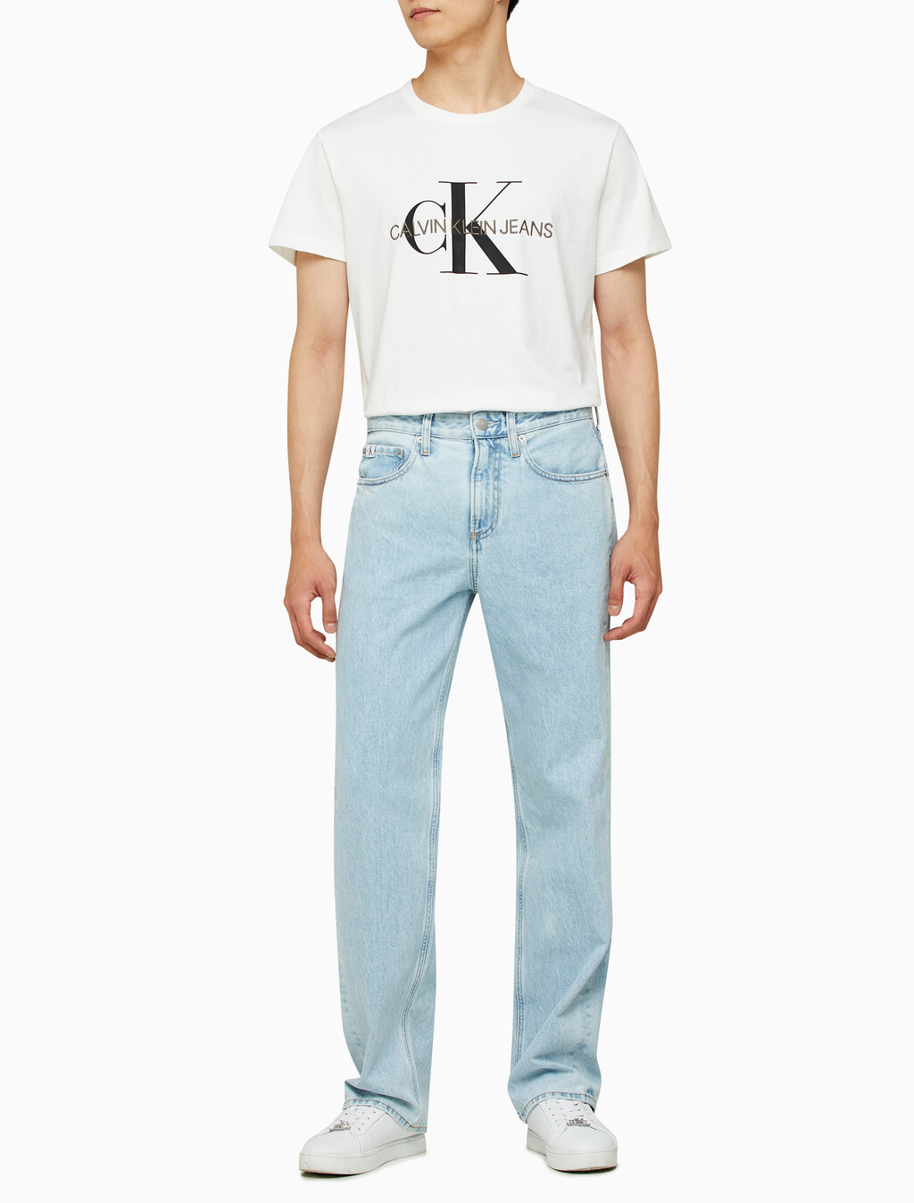 Buy 남성 90's 스트레이트핏 라이트블루 데님 in color CHALKY BLUE