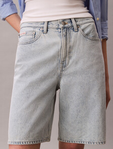 Buy 여성 버뮤다 데님 쇼츠 in color Bleached Blue