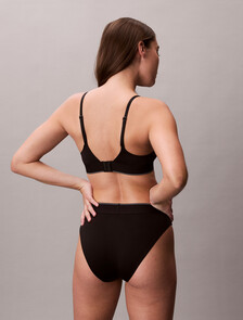 Buy 여성 CK 그래픽 AF 푸쉬업 브라 in color BLACK