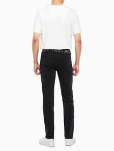 Buy 남성 슬림핏 블랙 데님 in color WASHED BLACK LOGO LACE