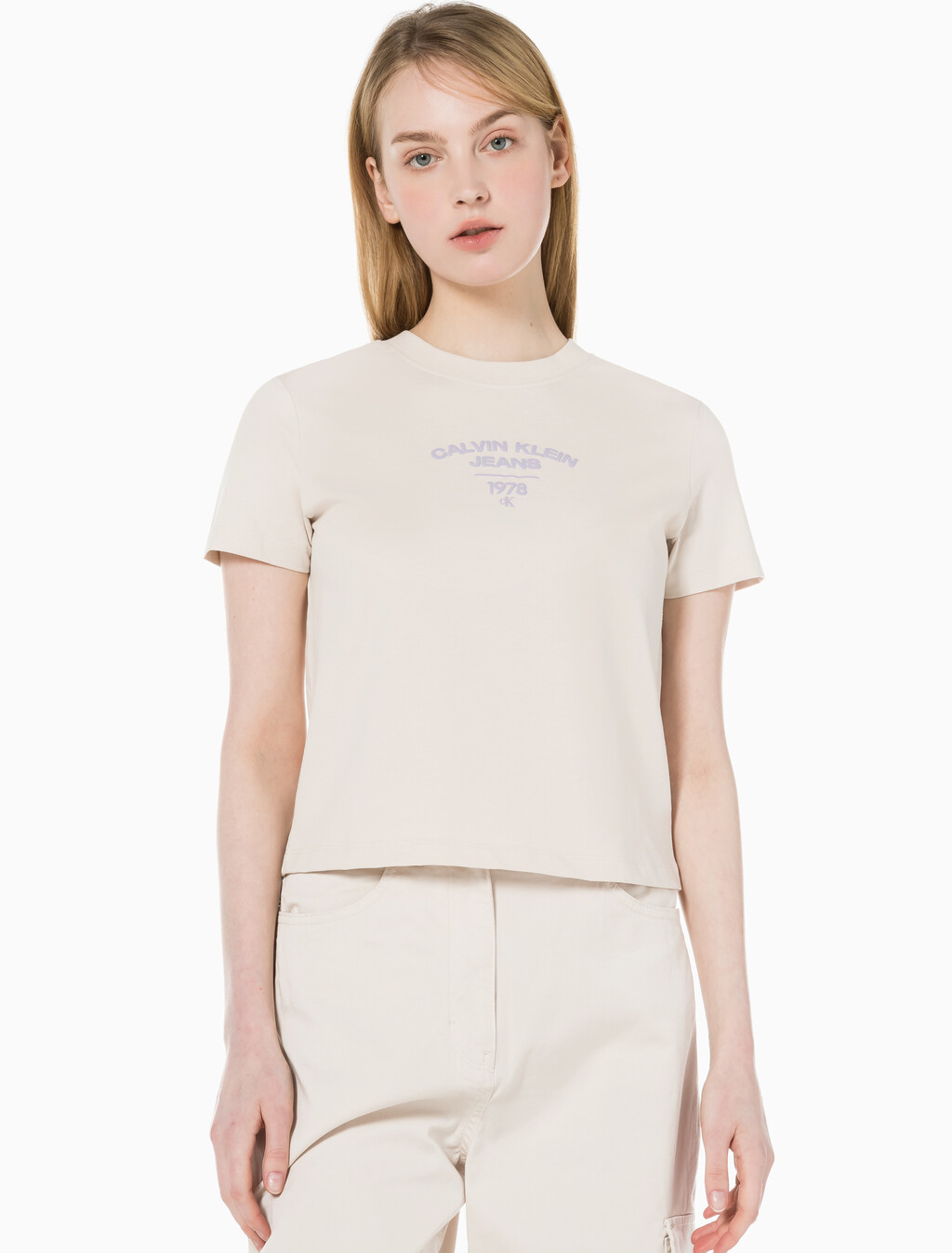 Buy 여성 1987 로고 베이비핏 반팔 티셔츠 in color BLUR FLORAL_BLACK