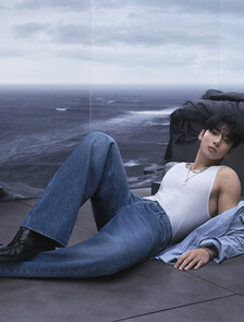 Buy 배기핏 진 in color Mid Blue