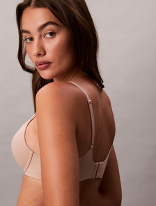 Buy 여성 퍼펙틀리 핏 와이어프리 푸쉬업 in color CEDAR