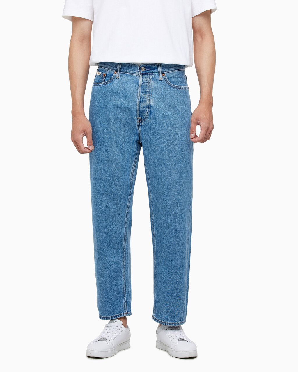Buy 남성 스트레이트핏 라이트블루 데님 in color COASTAL BLUE