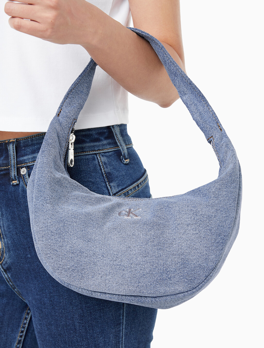 Buy 여성 로고 데님 스몰 소프트 호보백 in color DENIM